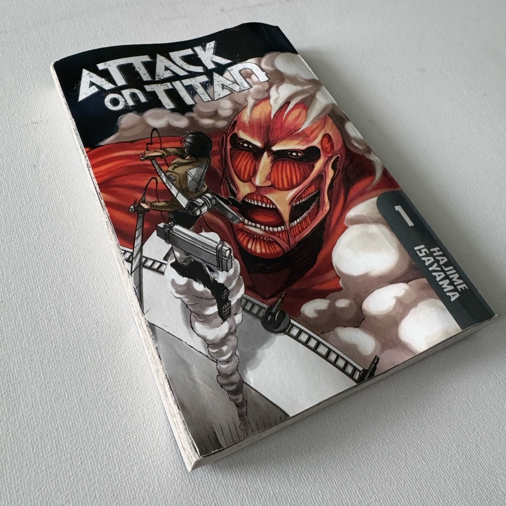 Attack on Titan Manga Volume 1 - Picture 3 of 3
